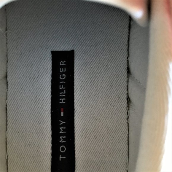 Tommy Hilfiger White & Hot Pink Sneakers - NWOT - Picture 4 of 7